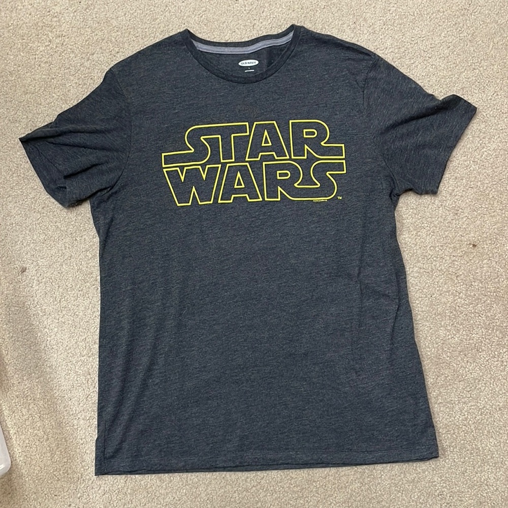 Men’s Star Wars old navy tee shirt, size large